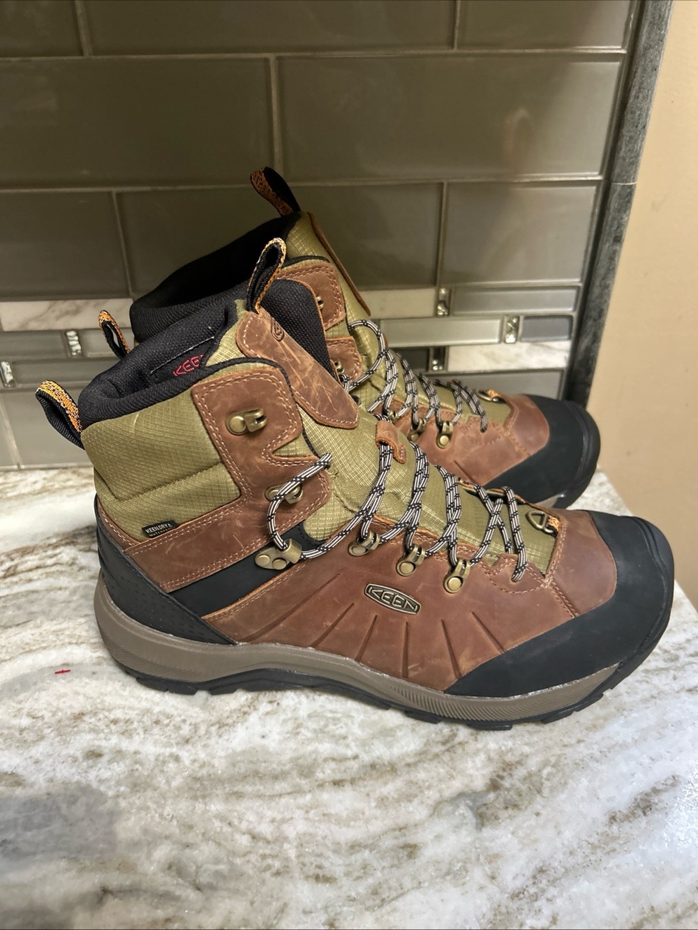 Keen Revel IV Mid Polar Leather Waterproof Hiking Boots Brown Mens Sz 13 New.